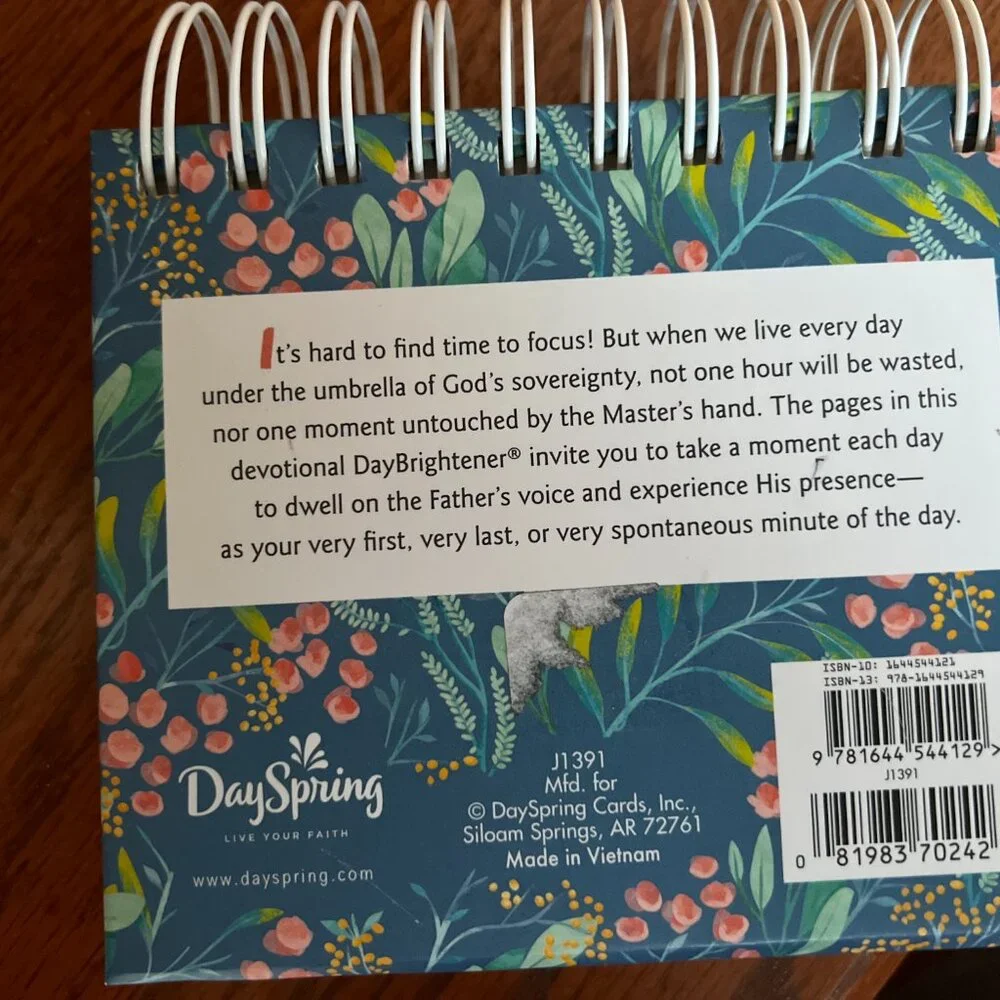 Daily Inspirational Calendar by Dayspring Daybrightener with Scripture Readings